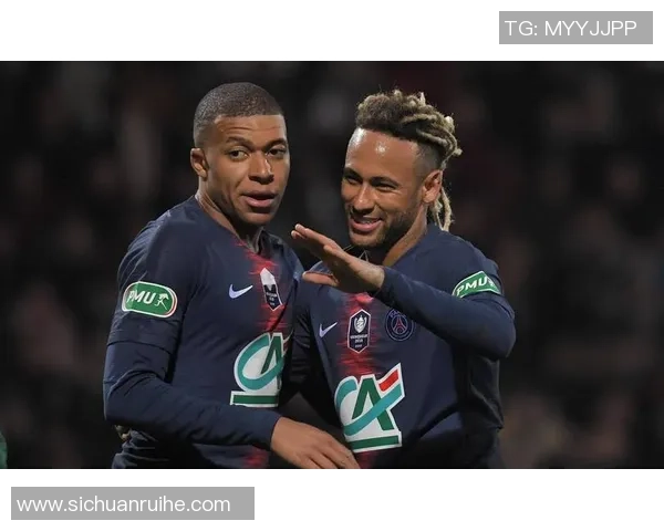 谁才是真正的足球巨星让我们来猜猜哪个明星更厉害